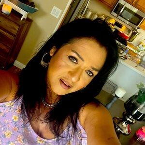 Meet your Posher, Labony